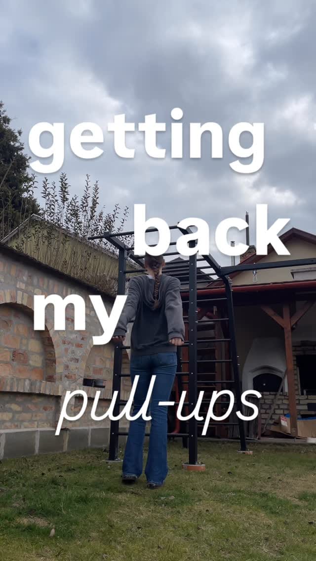 Post 3 by Eszter Szilágyvári on Instagram (video)