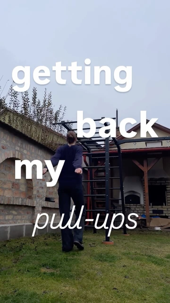 Post 10 by Eszter Szilágyvári on Instagram (video)