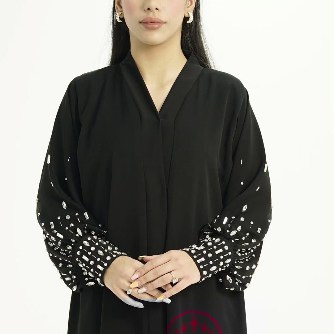 Post 4 by we can make any Abaya Desigh 📍 just DM 🇦🇪 on Instagram (image)