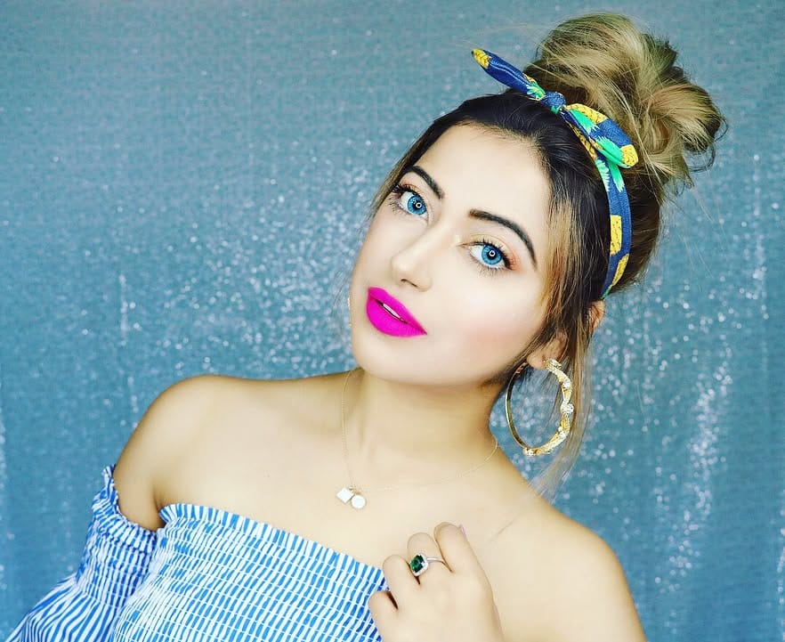 Post 3 by Aafreen Joshi on Instagram (carousel)