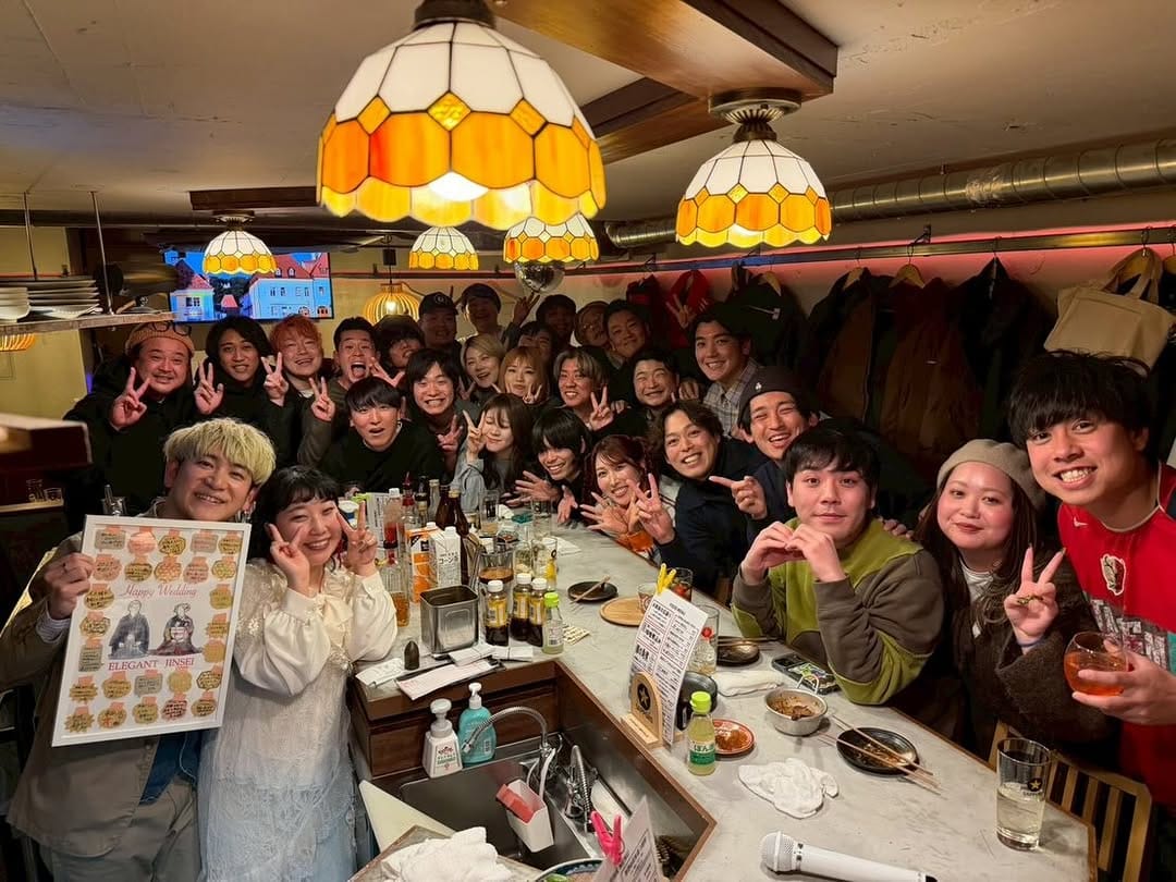 Post 1 by もちを。 on Instagram (carousel)