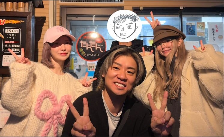 Post 2 by もちを。 on Instagram (carousel)