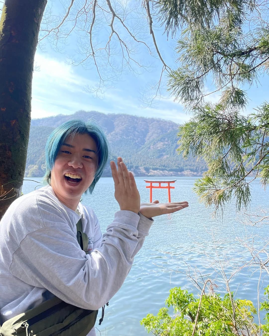 Post 8 by もちを。 on Instagram (carousel)