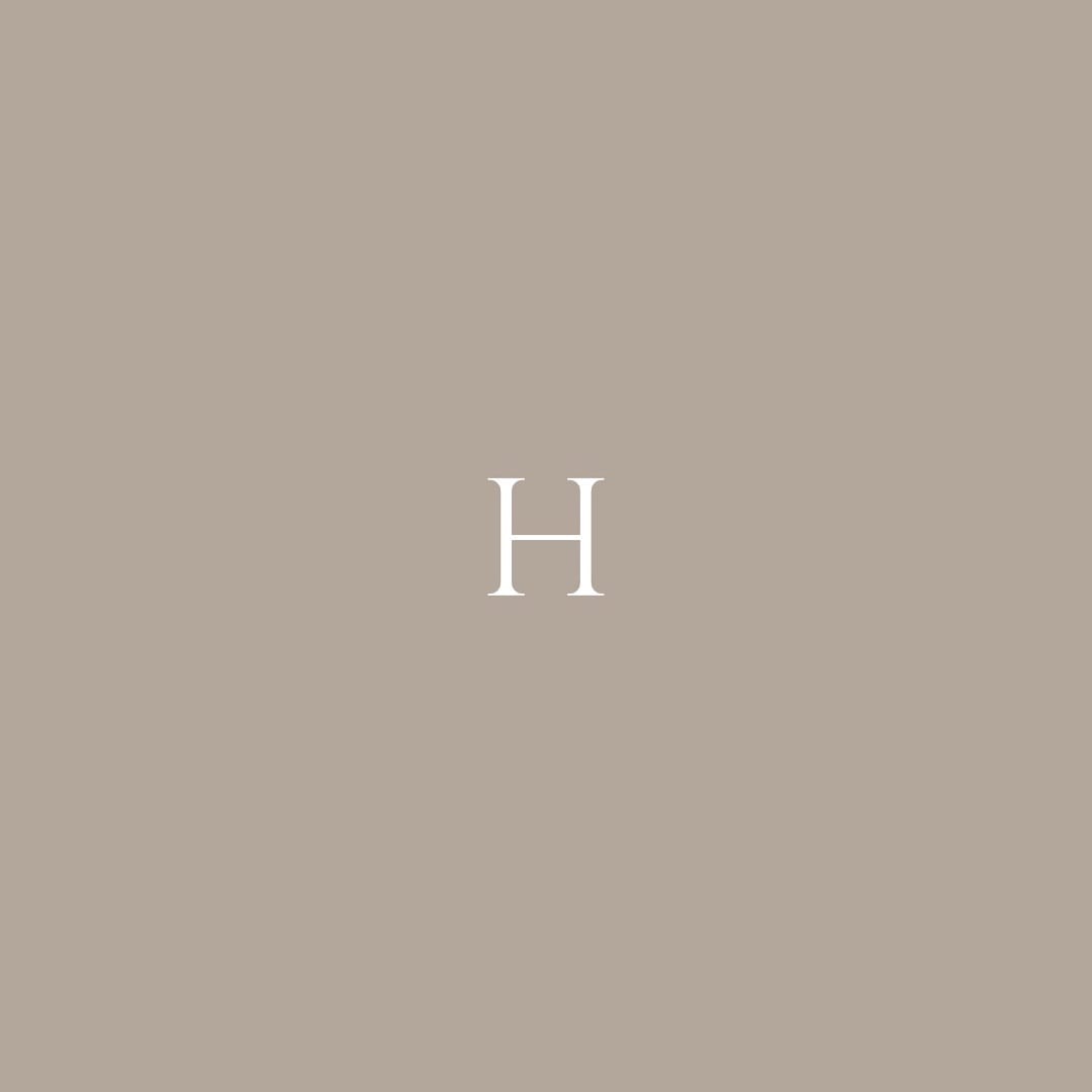 Post 9 by @hannier.mx on Instagram (image)