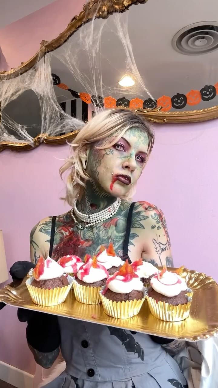 Post 4 by Victoria~ on Instagram (video)