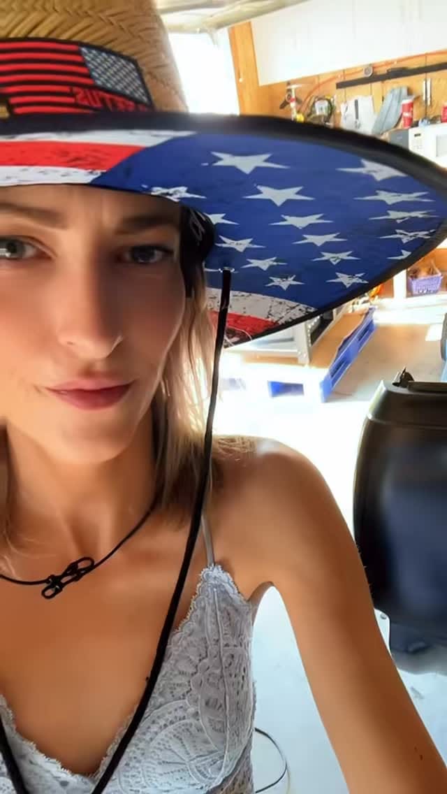 Post 5 by 𝓜𝓮𝓵𝓲𝓼𝓼𝓪 𝓟𝓱𝓮𝓵𝓪𝓷🔥 on Instagram (video)