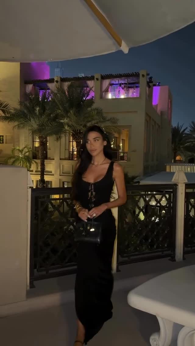 Post 6 by Maria Mozafariyan on Instagram (video)