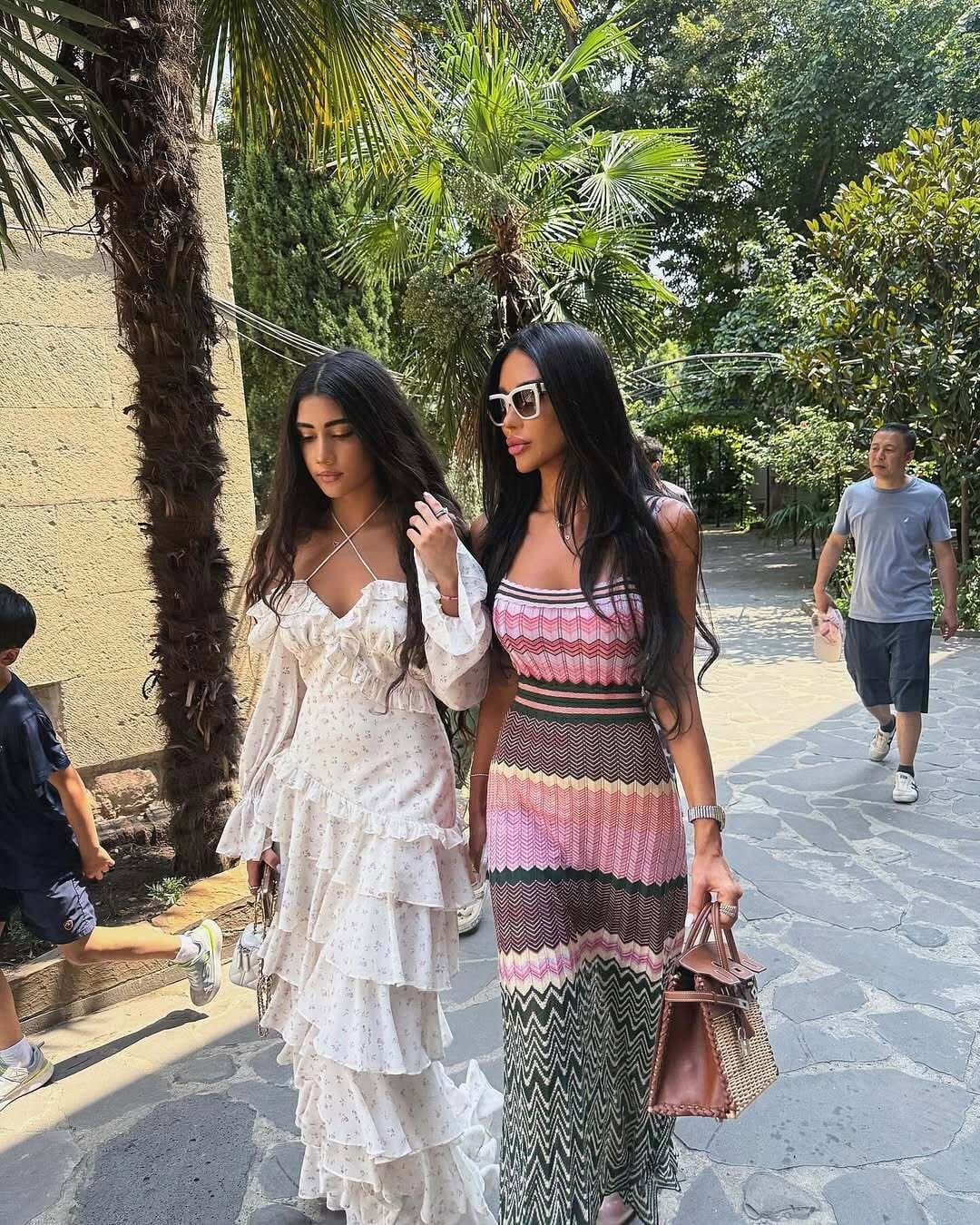 Post 10 by Maria Mozafariyan on Instagram (carousel)