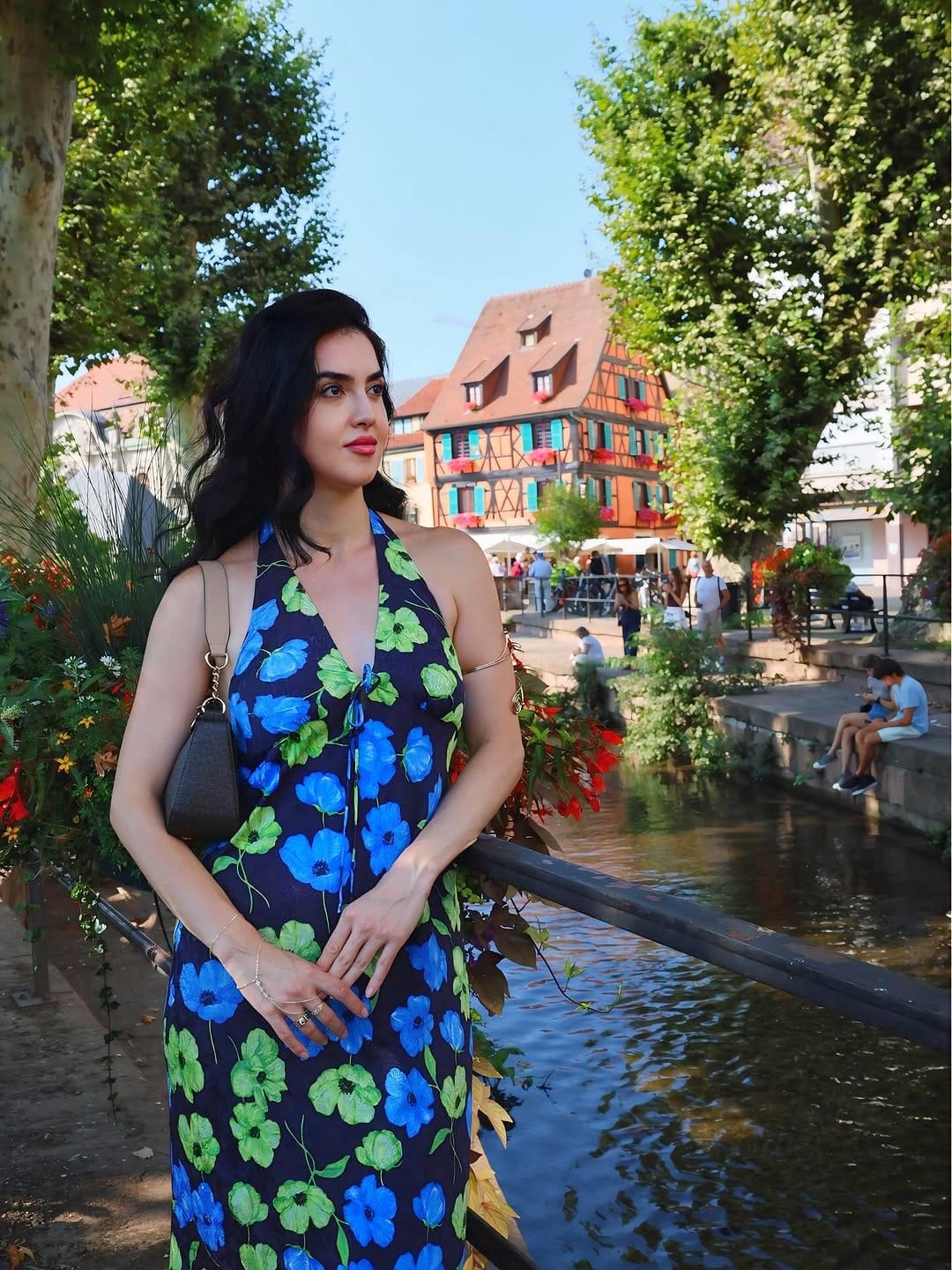 Post 5 by @sultanismm on Instagram (carousel)