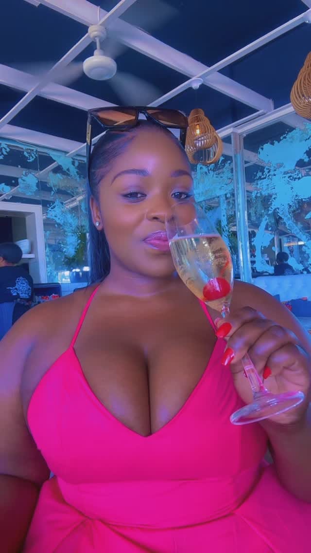 Post 3 by Thandeka Buthelezi on Instagram (video)