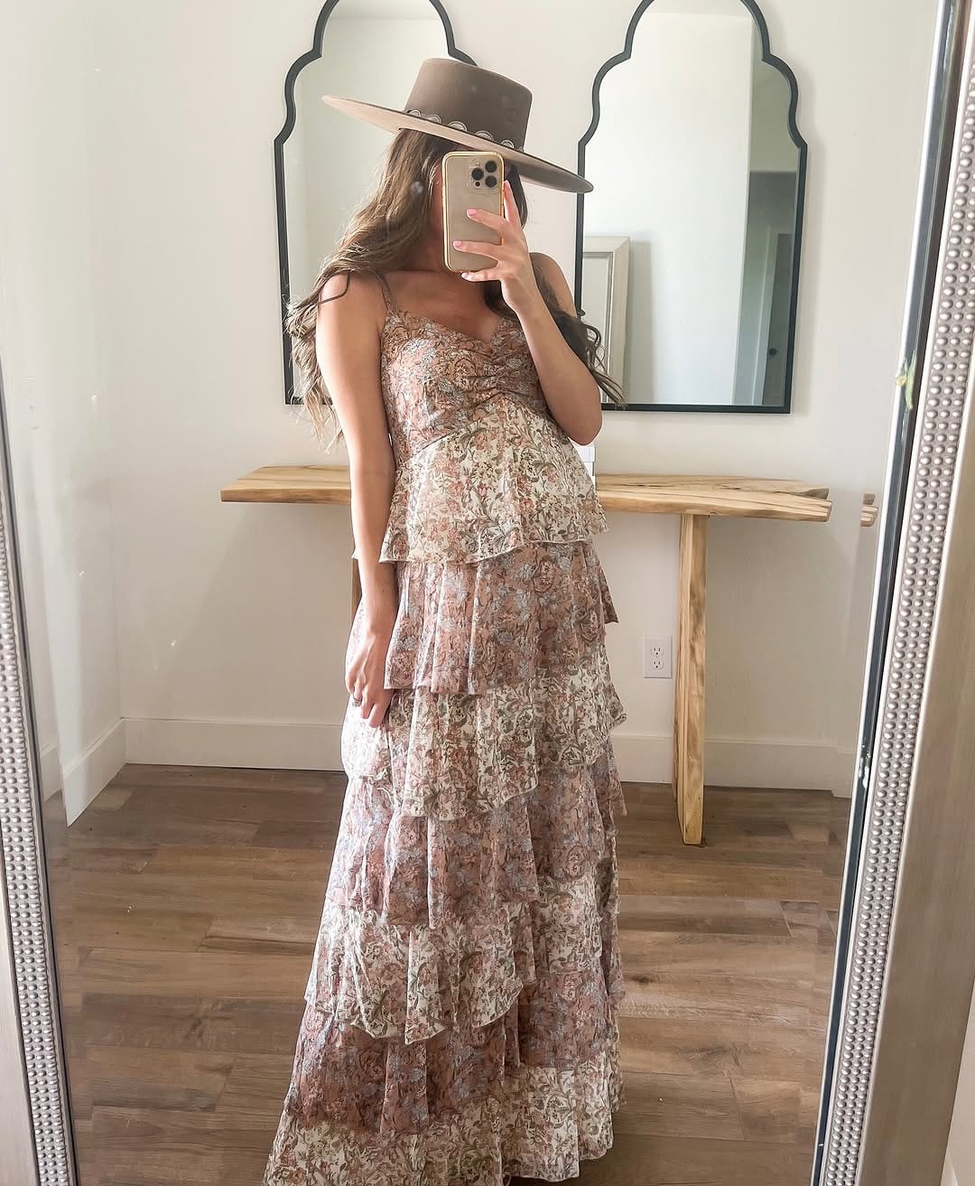 Post 4 by West Boutique on Instagram (image)