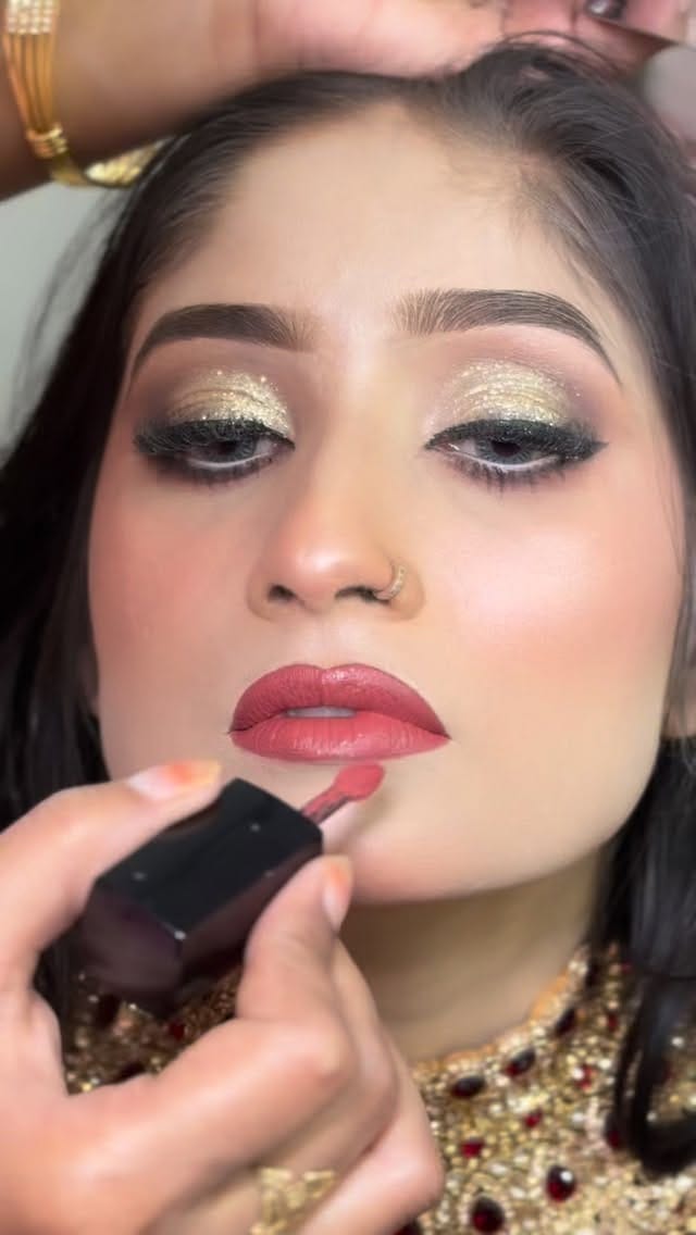 Post 7 by Aisha Makup Artists on Instagram (video)