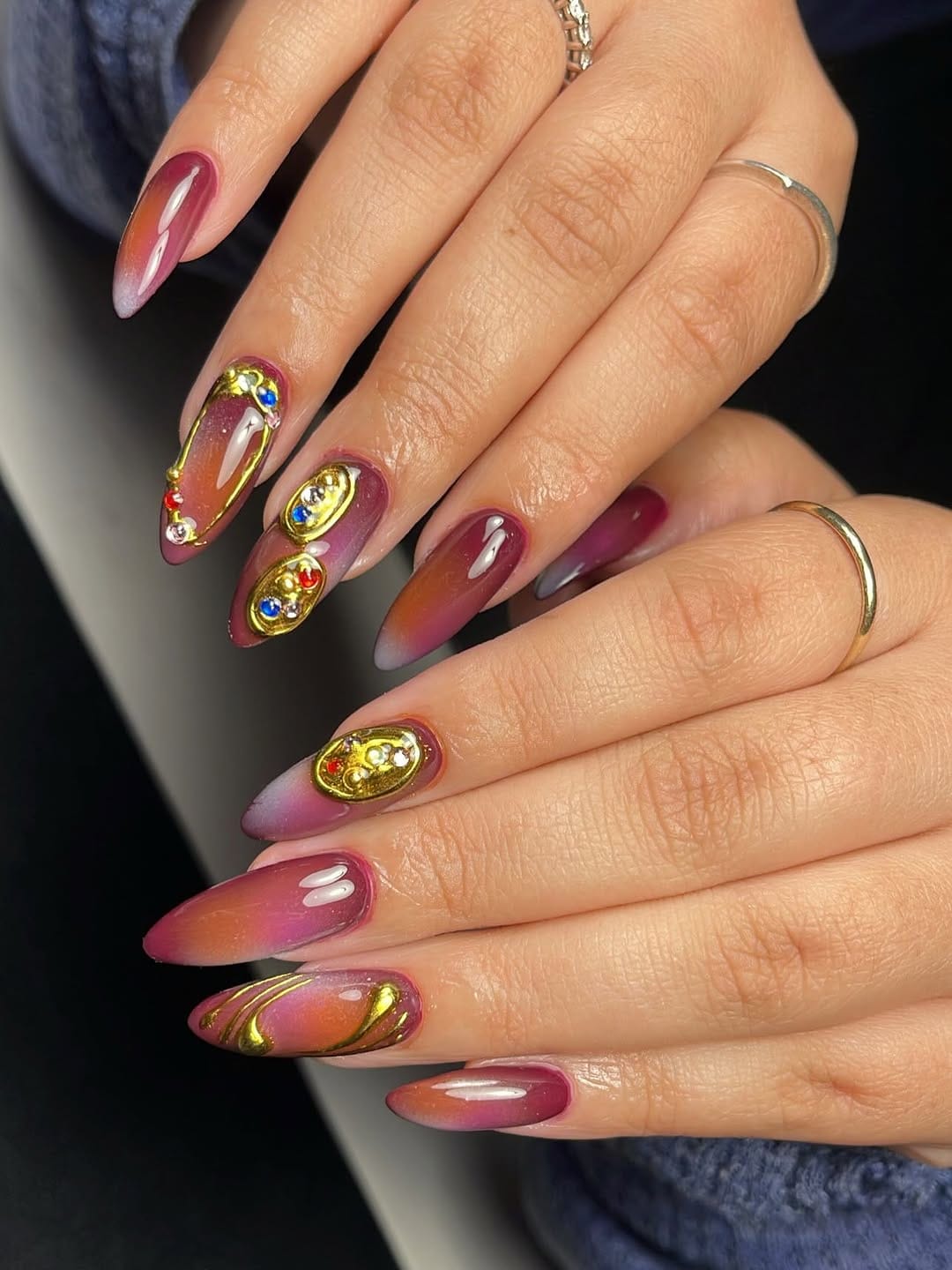 Post 5 by Gelx 🎀hand painted gel art 🎀self taught 💓 on Instagram (carousel)