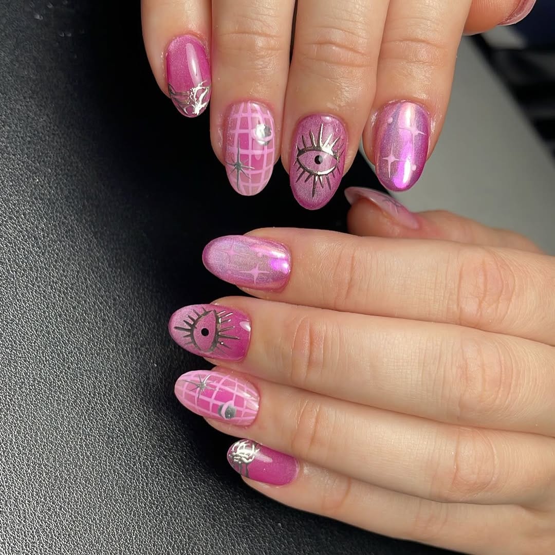Post 2 by Gelx 🎀hand painted gel art 🎀self taught 💓 on Instagram (carousel)