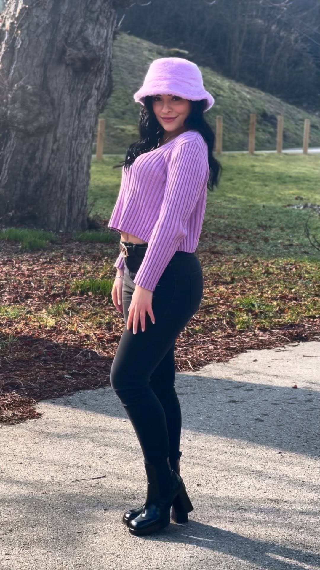 Post 9 by Vroni 💟 on Instagram (video)