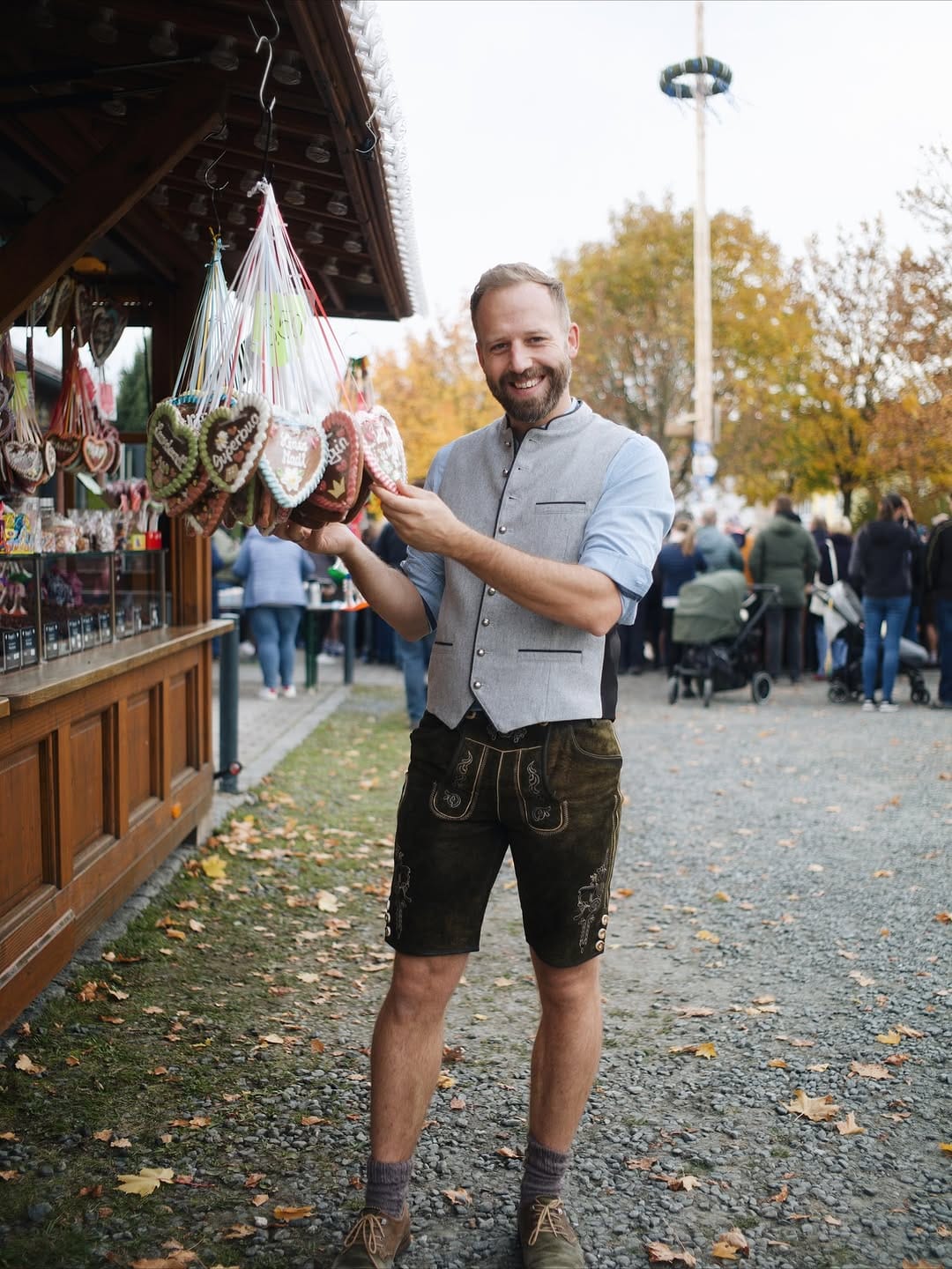 Post 6 by Tobias Hero on Instagram (carousel)