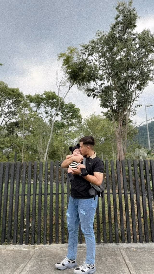 Post 4 by bokkat_ on Instagram (video)