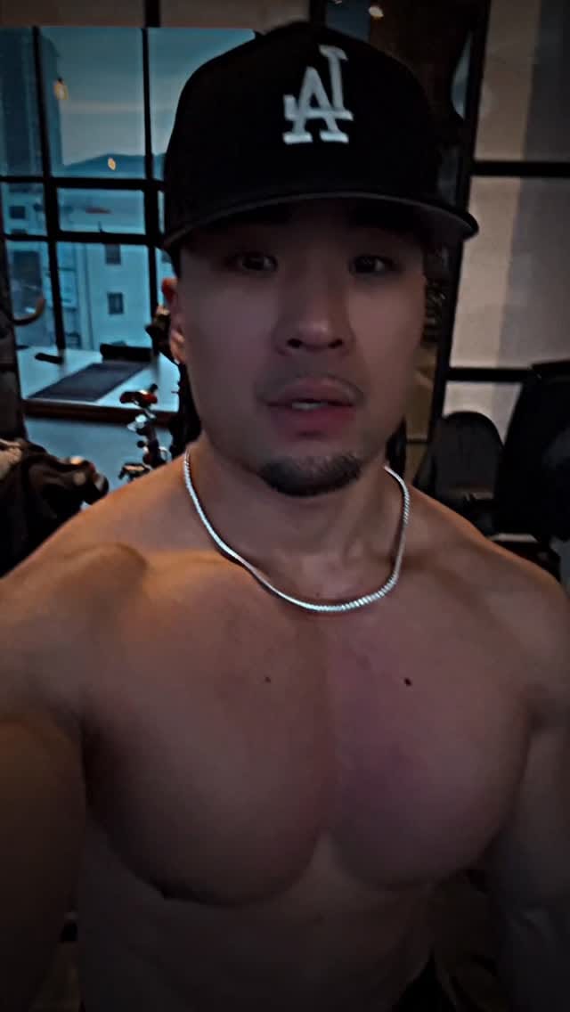 Post 2 by 김영록🌐 on Instagram (video)