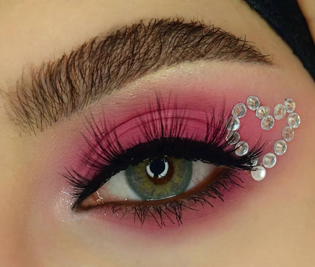 Post 4 by 𝓝𝓸𝓾𝓻 ♡ on Instagram (image)
