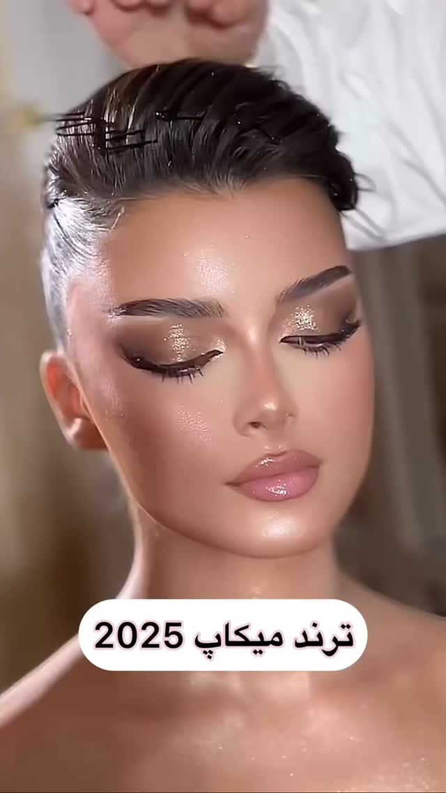 Post 9 by Jamila | Köln on Instagram (video)