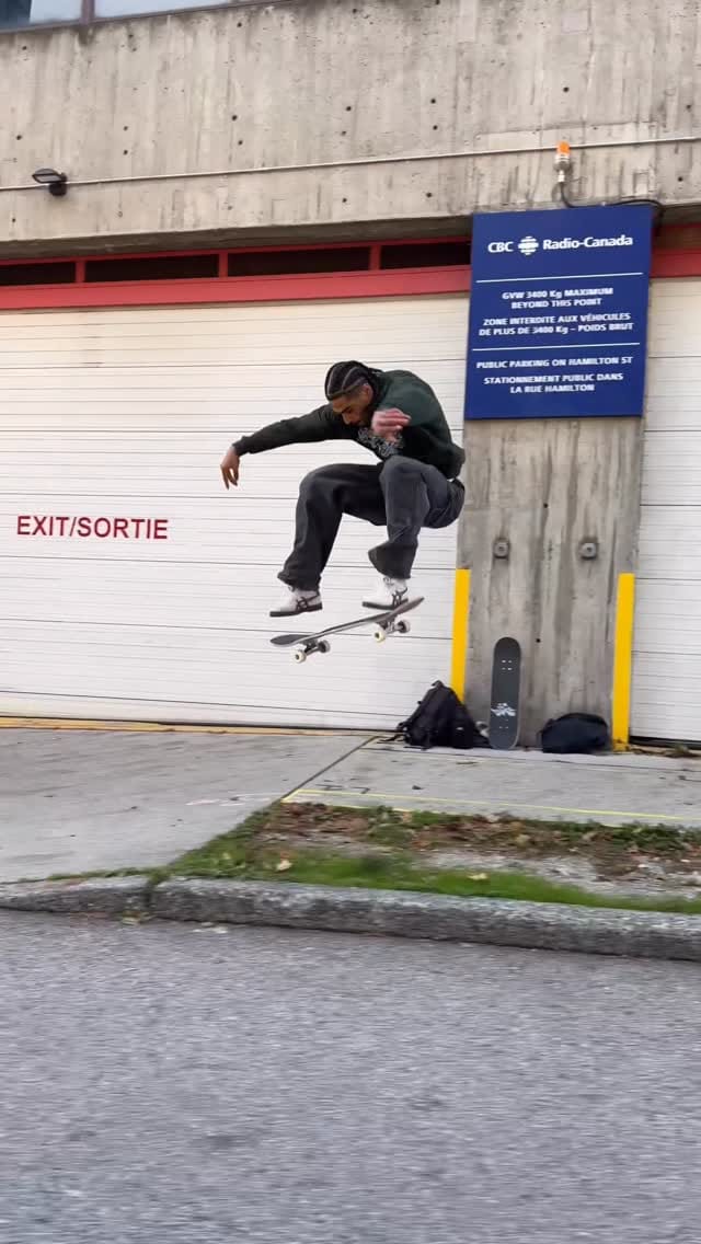 Post 2 by Zacc on Instagram (video)