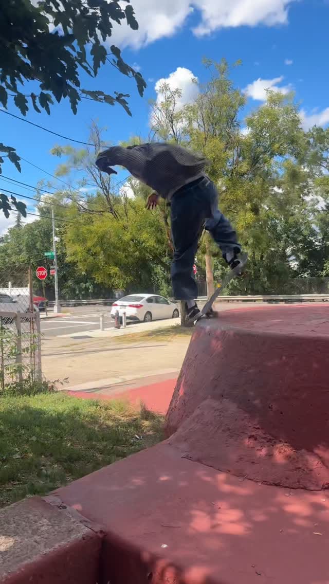 Post 7 by Zacc on Instagram (video)