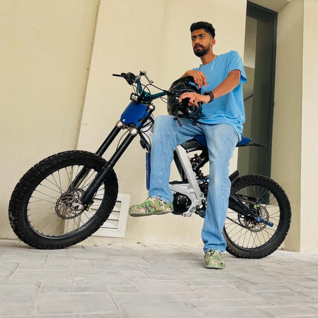 Post 10 by Eranda Dilshan on Instagram (image)