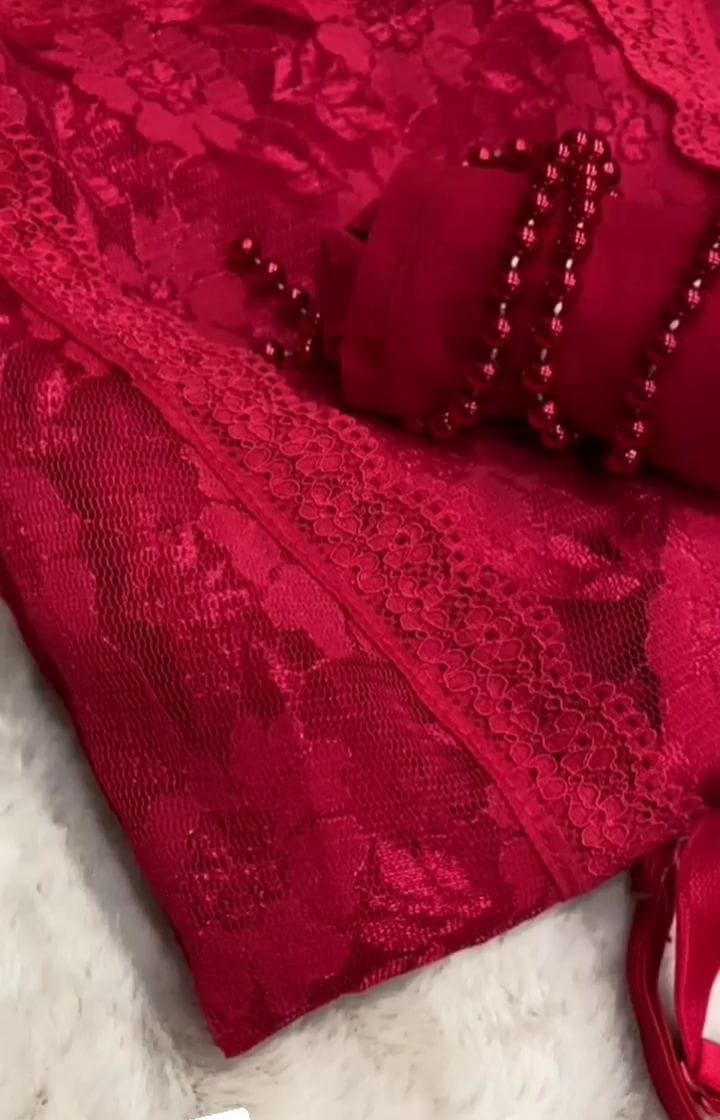Post 1 by İlayda İç Giyim ve Bikini on Instagram (video)