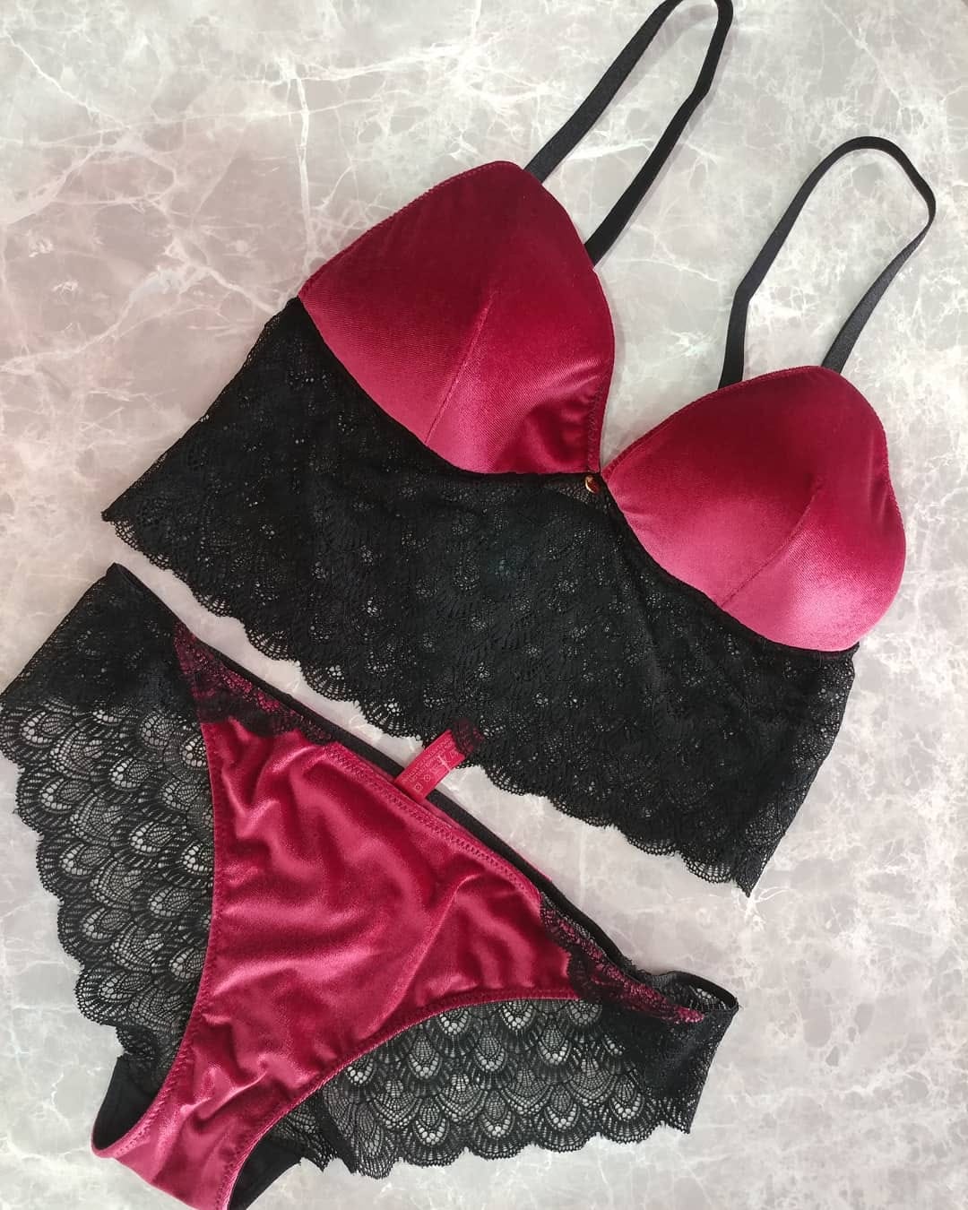 Post 10 by İlayda İç Giyim ve Bikini on Instagram (image)
