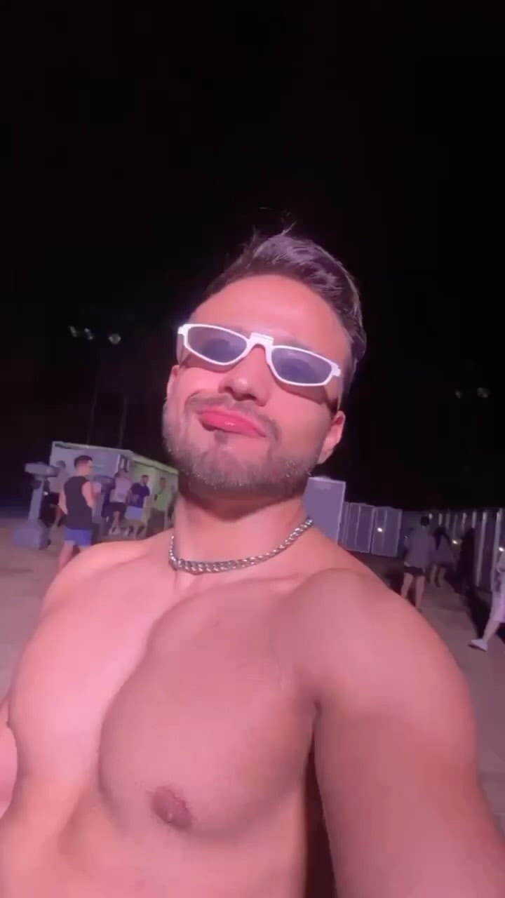 Post 8 by Eduardo Vangel on Instagram (video)