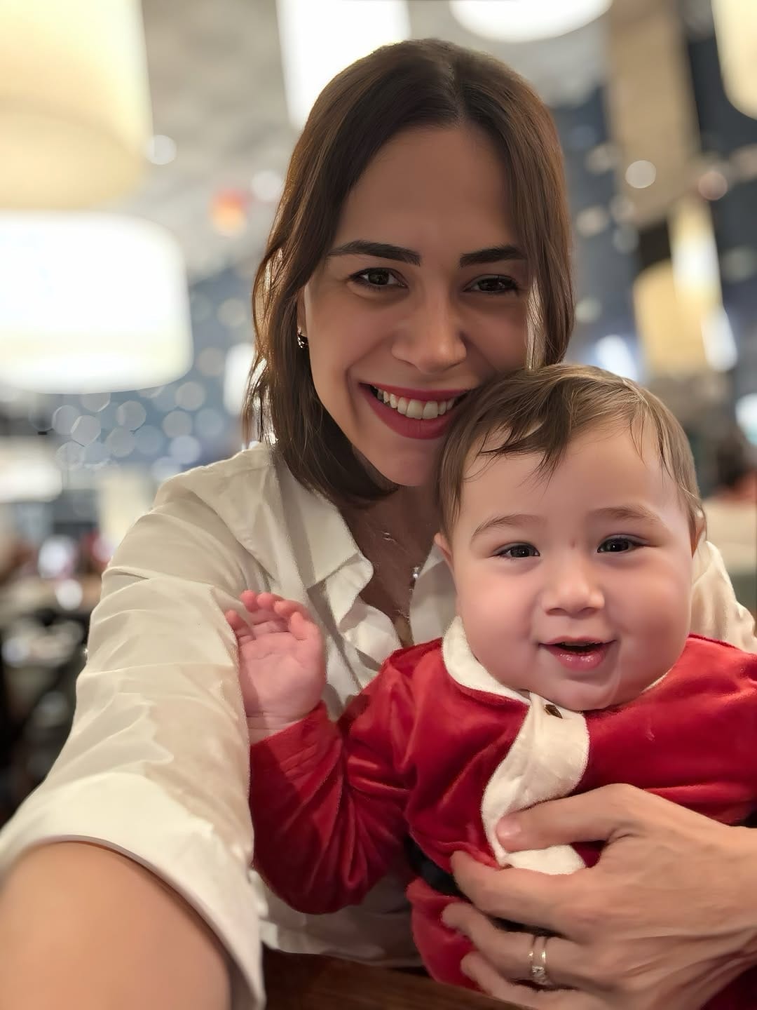 Post 1 by Nilüfer Özyıldırım on Instagram (carousel)