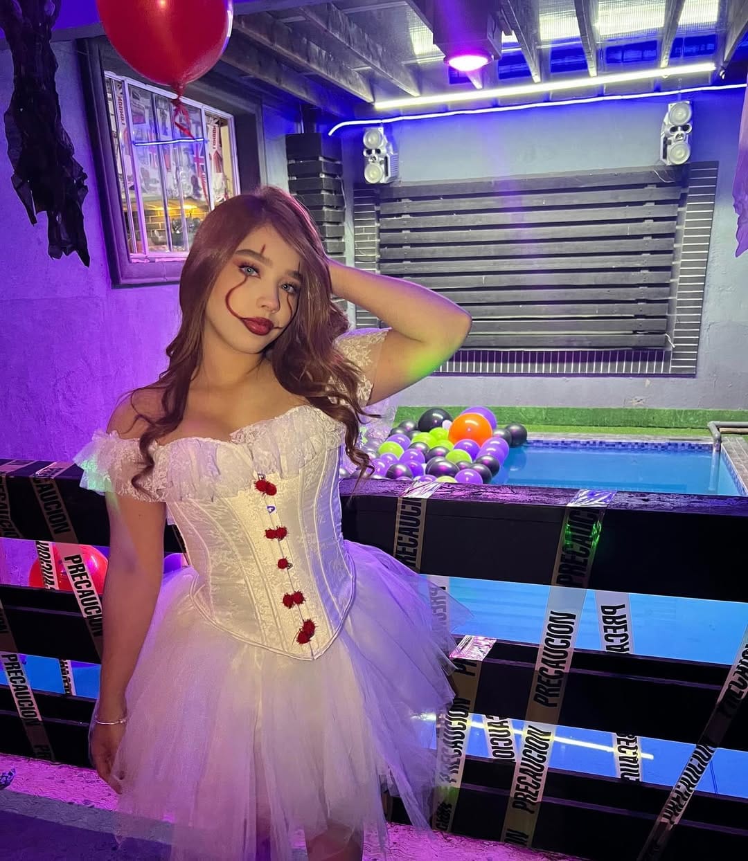 Post 9 by Mich 🎀 on Instagram (carousel)