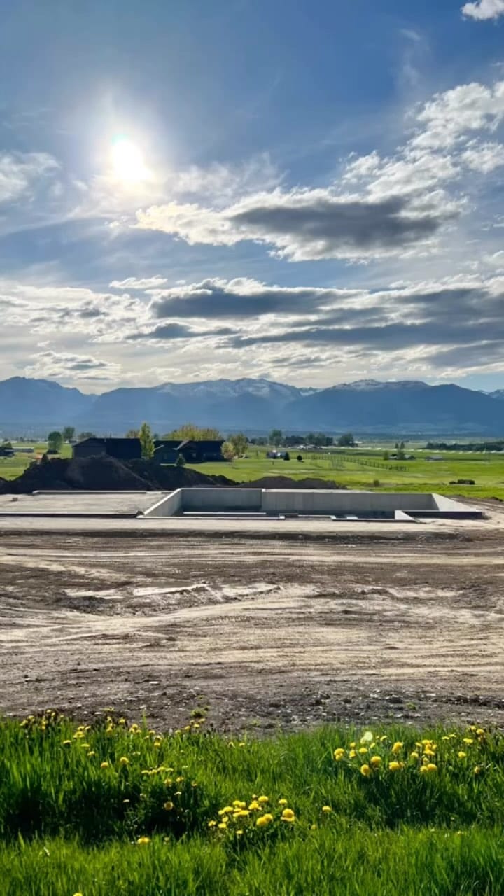Post 6 by Krissie B on Instagram (video)