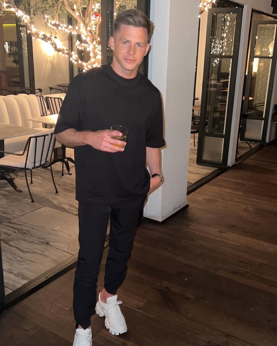 Post 9 by Jay on Instagram (image)