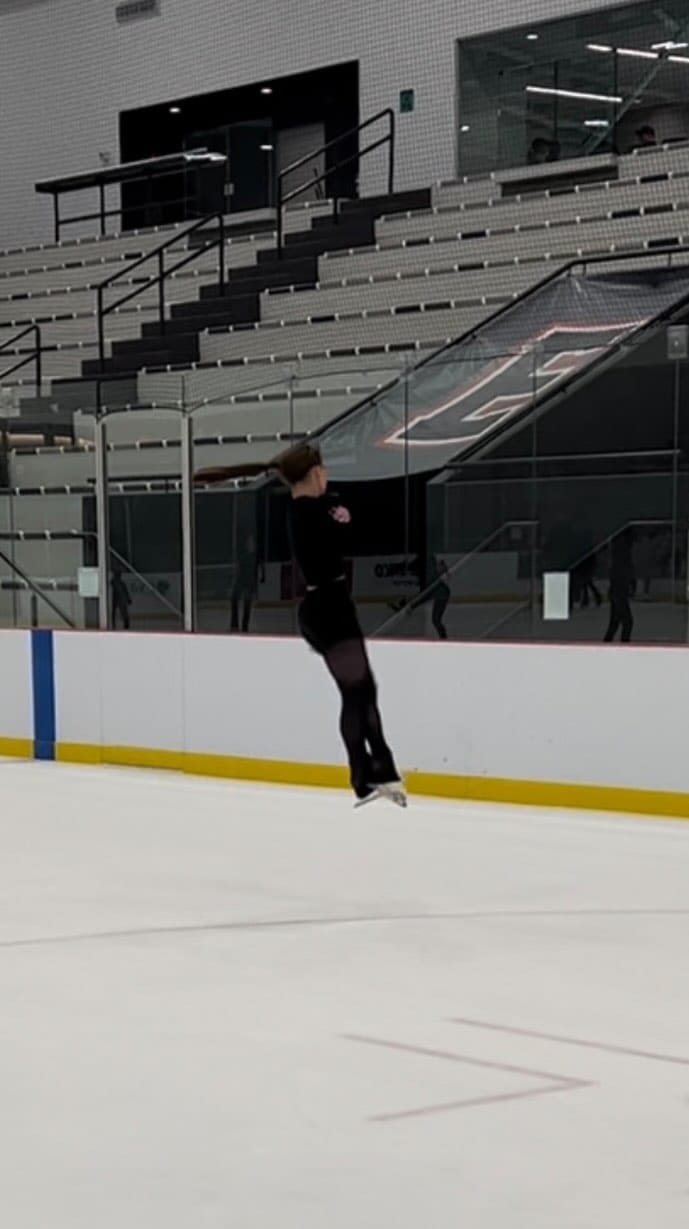 Post 10 by Alina Bonillo on Instagram (video)