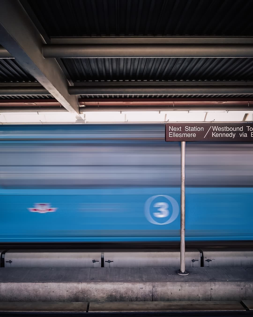 Post 4 by Iris | Toronto Photographer on Instagram (image)