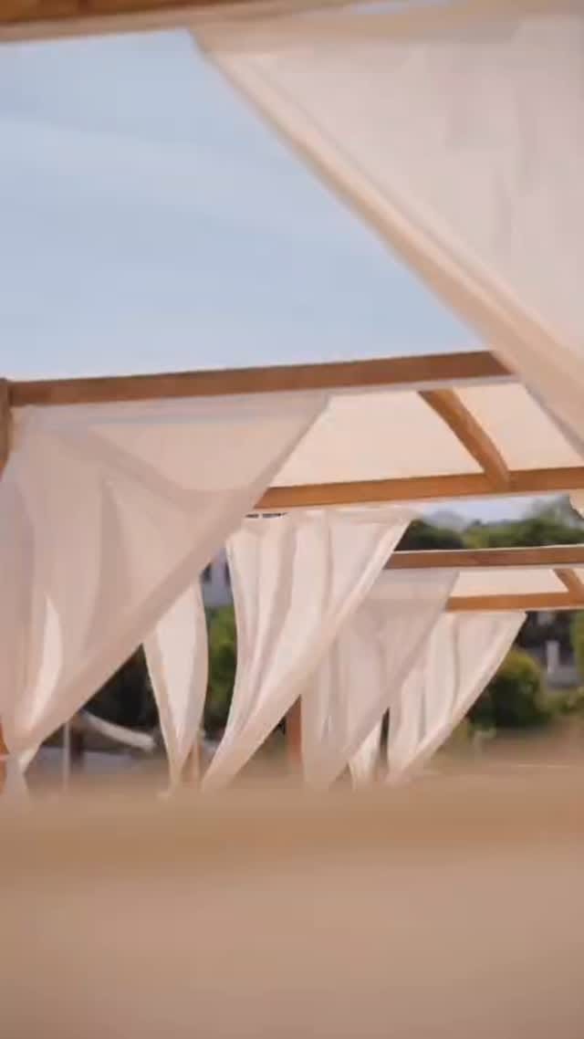 Post 5 by Comfort Travel on Instagram (video)