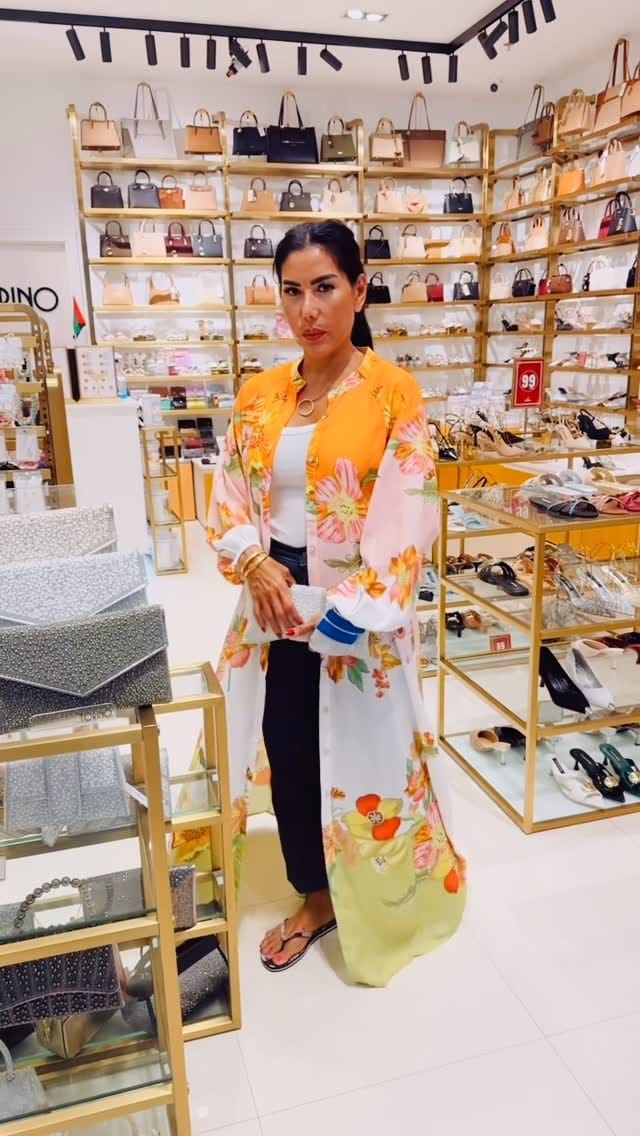 Post 6 by LeKaftans + Plus Size on Instagram (video)