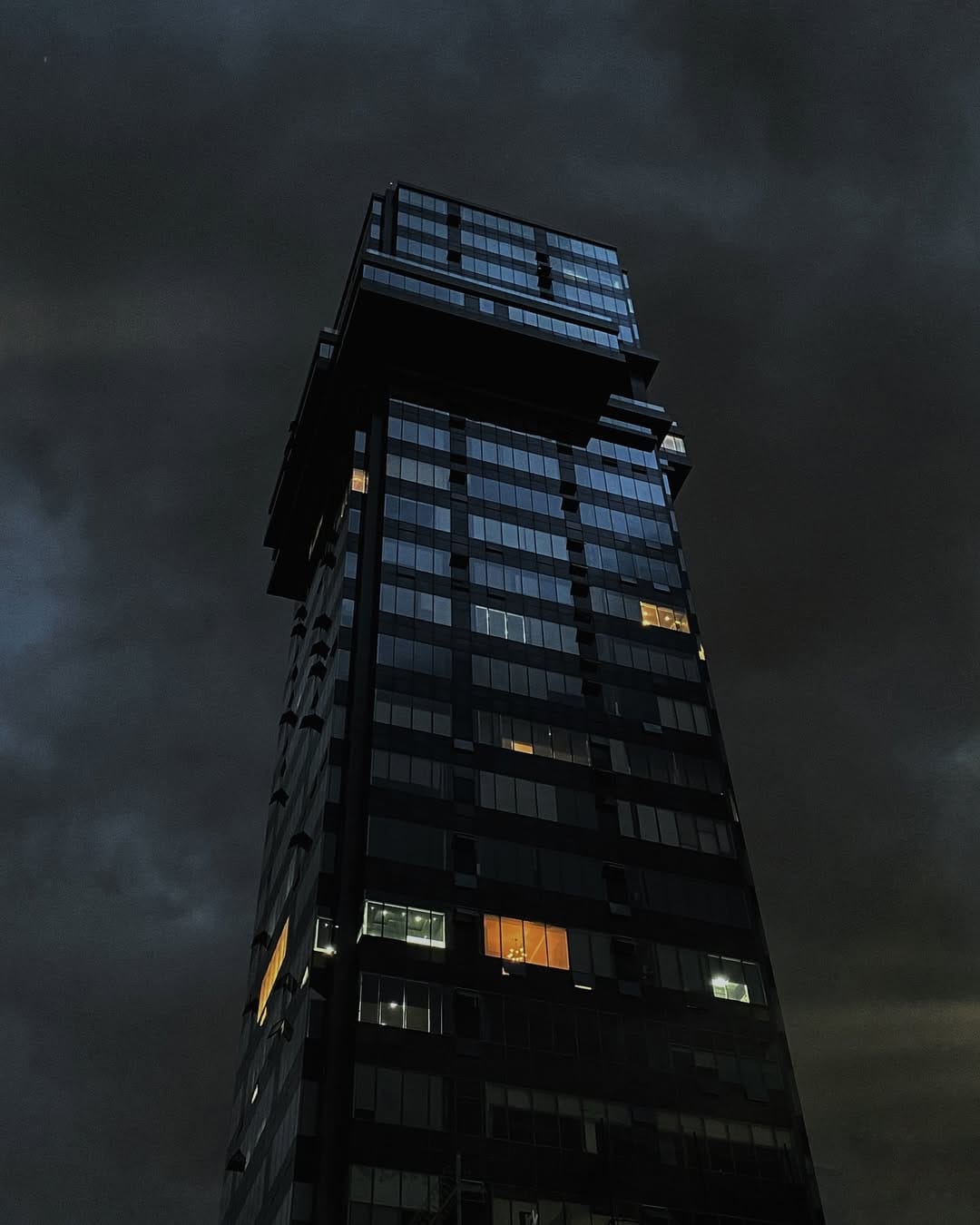 Post 4 by Fernando Avellino on Instagram (image)