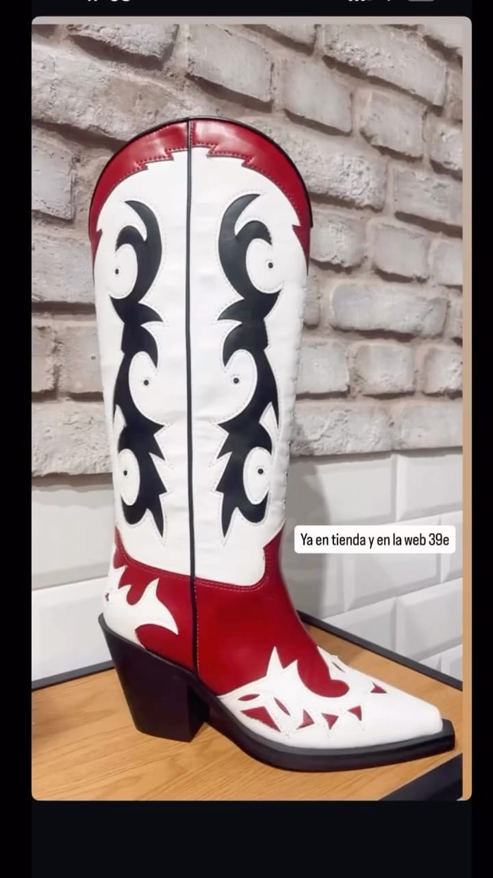 Post 5 by hippychic_latorre on Instagram (video)