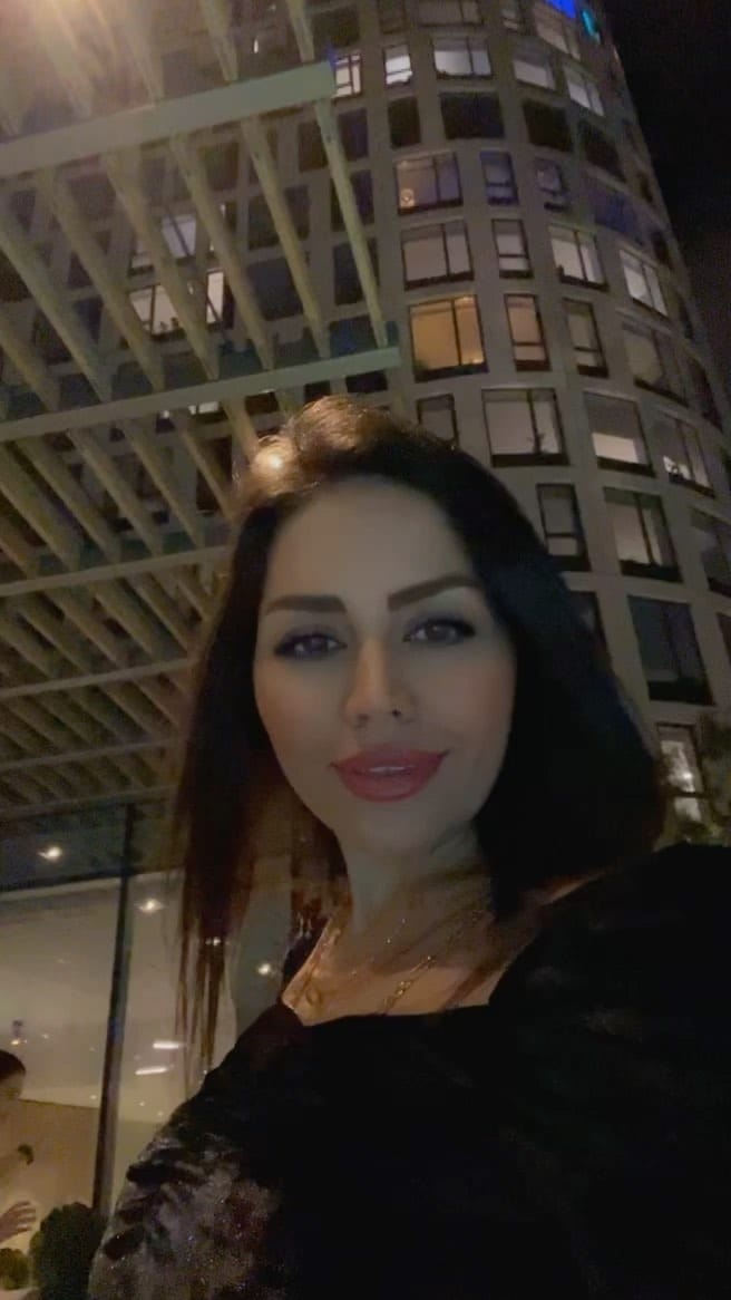 Post 1 by Extension_ayda on Instagram (video)