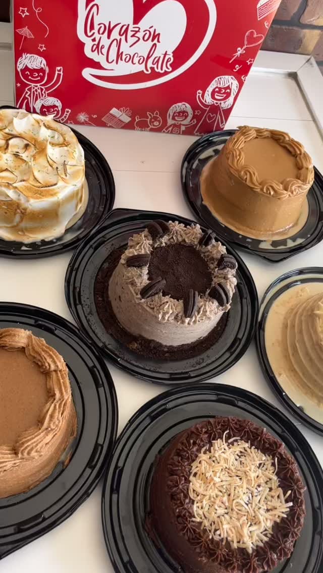 Post 2 by Corazon De Chocolate on Instagram (video)