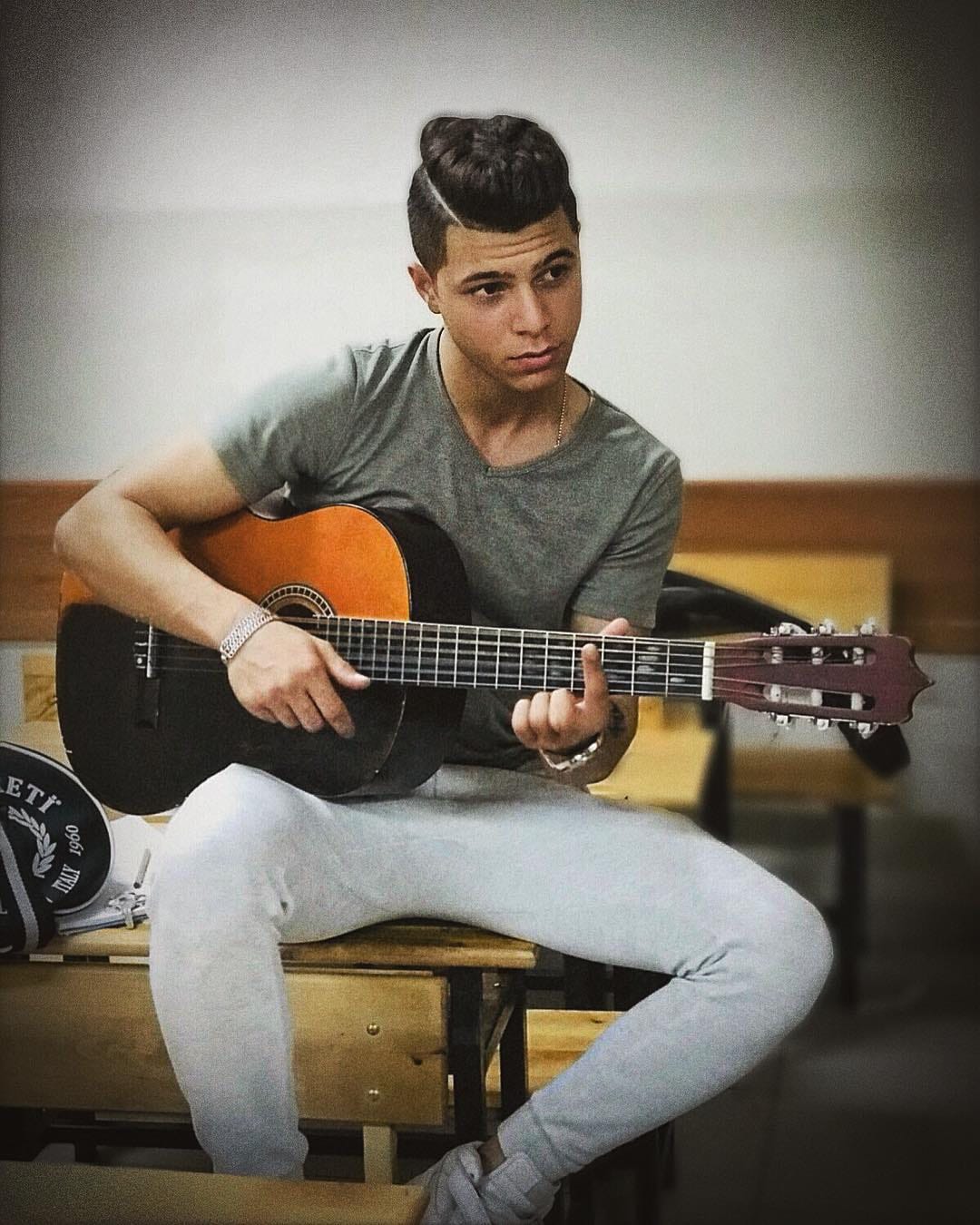 Post 10 by Mehmet Yasan on Instagram (image)