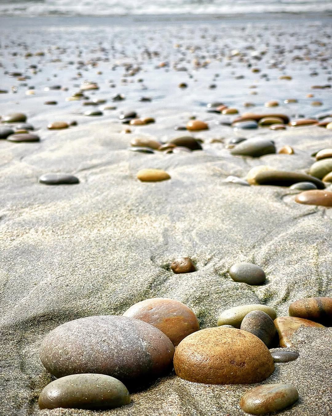 Post 9 by Ka Ro on Instagram (image)