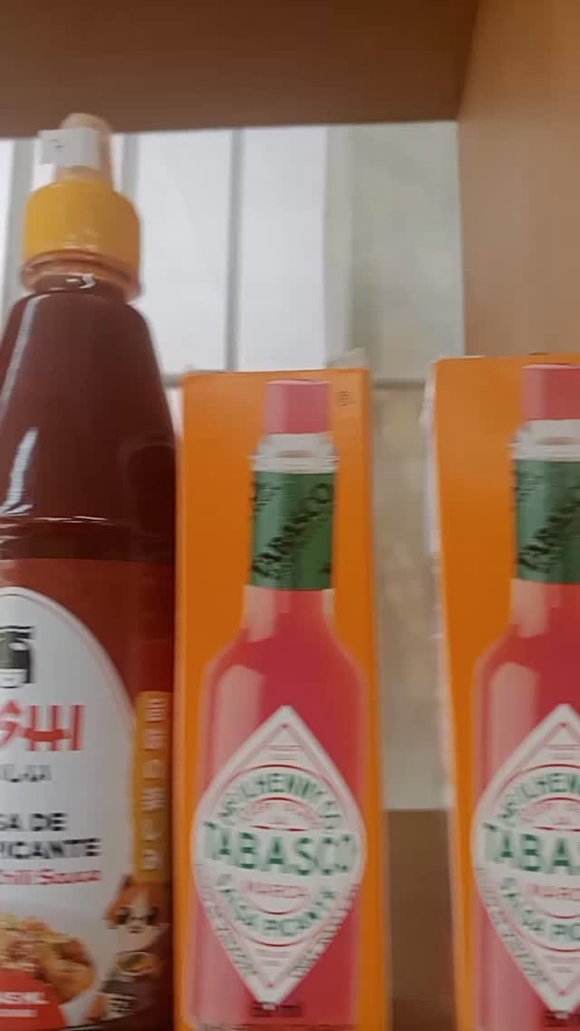 Post 10 by karem Zeitun Bodegon on Instagram (video)