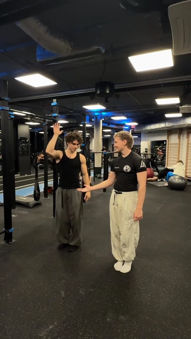 Post 2 by Stefan Majkowski on Instagram (video)
