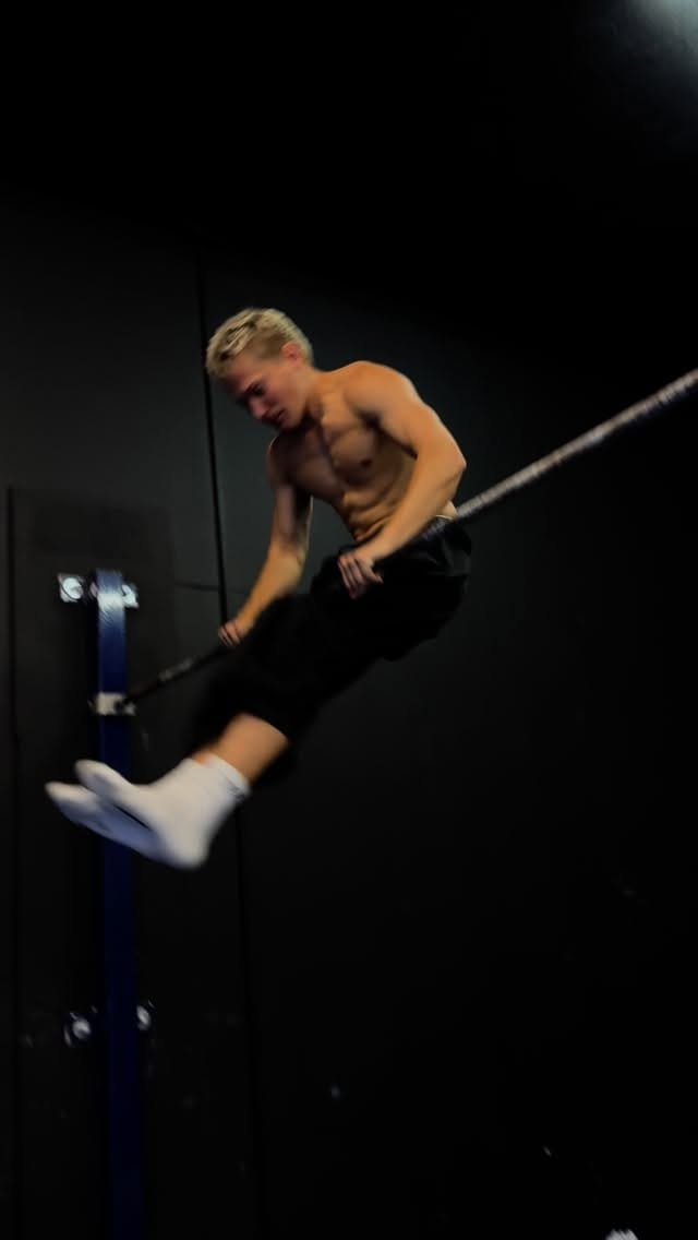 Post 7 by Stefan Majkowski on Instagram (video)