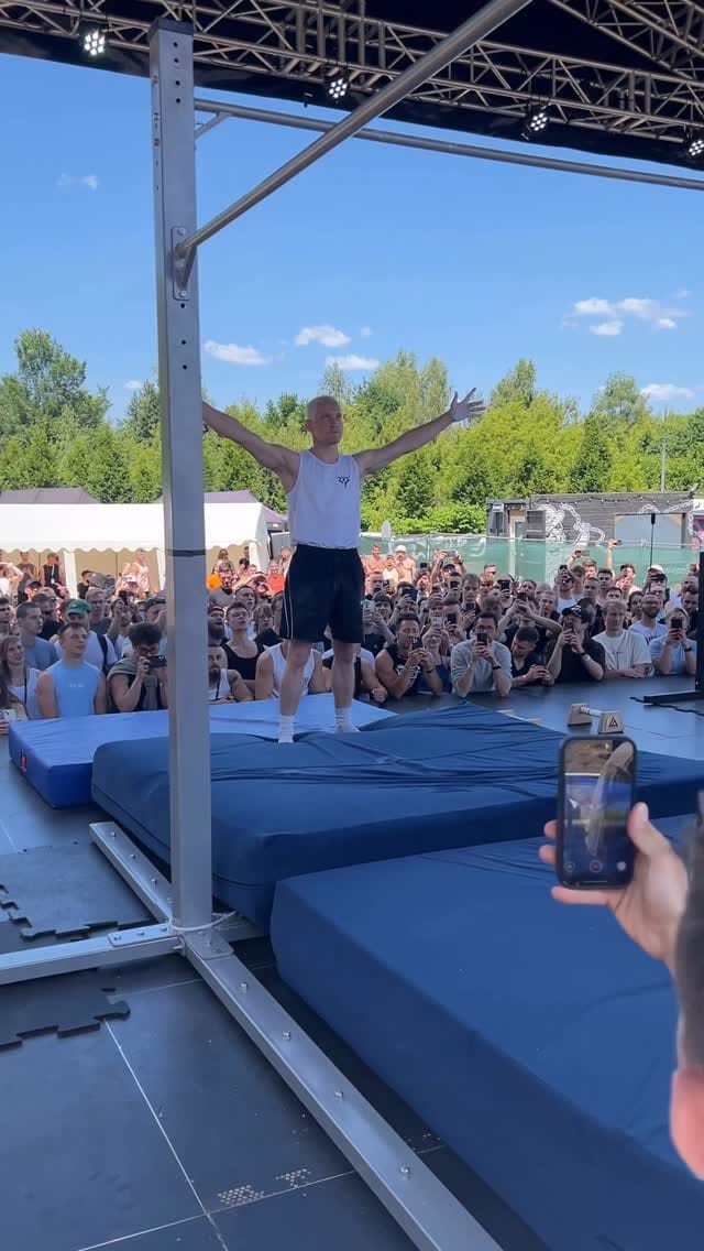 Post 10 by Stefan Majkowski on Instagram (video)