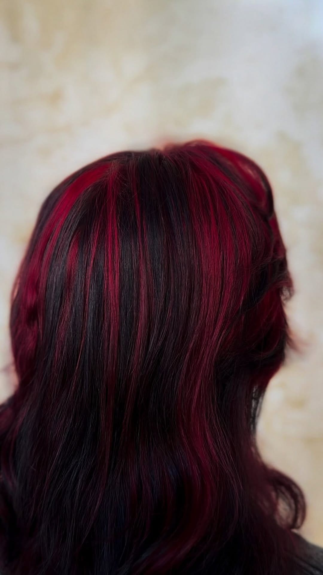 Post 5 by BARBER&TATTOO on Instagram (video)