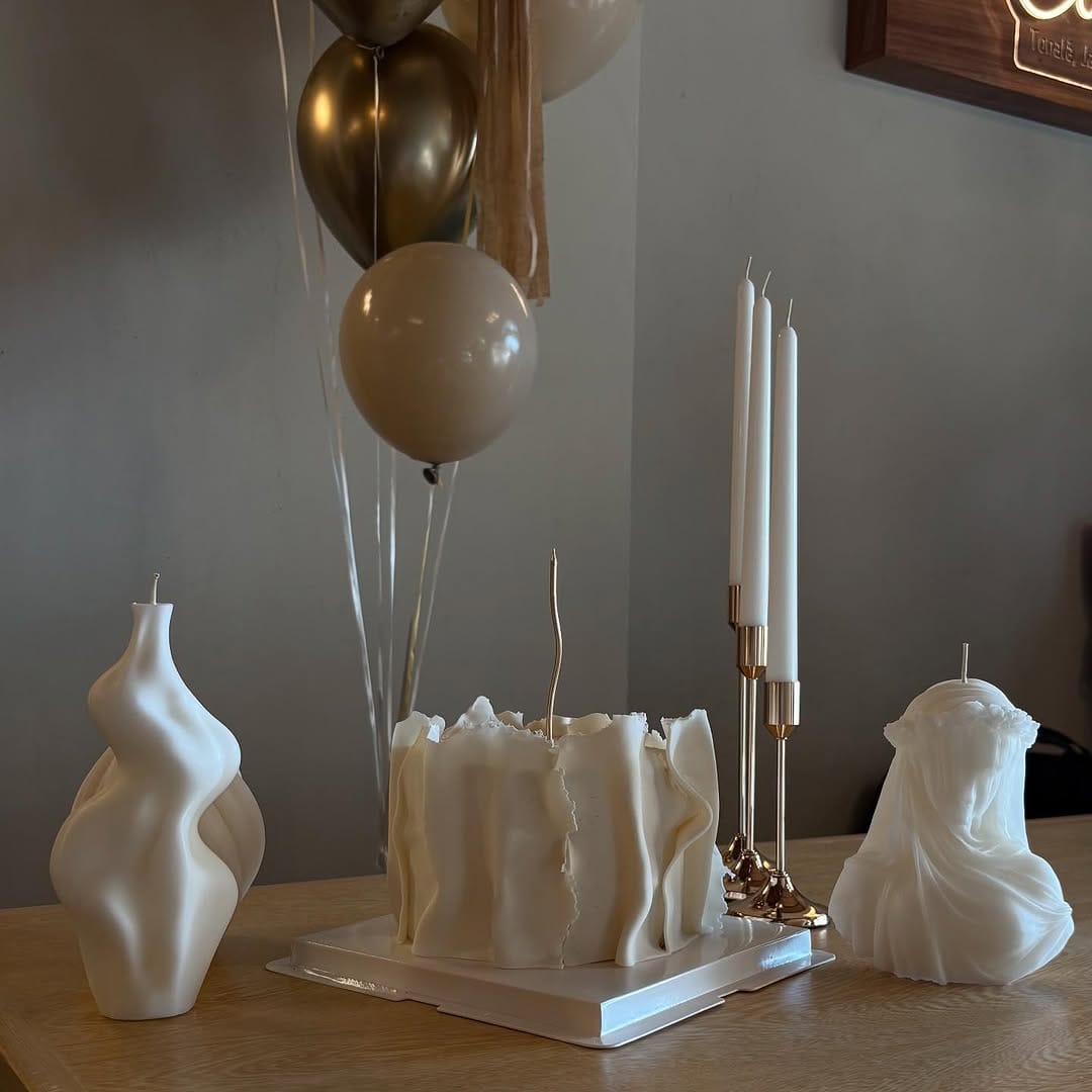 Post 3 by Kinki Candles ® on Instagram (image)